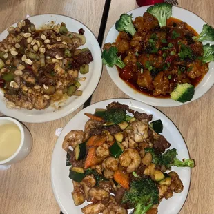 3 of our bountiful meals, I couldn&apos;t recommend this place more .