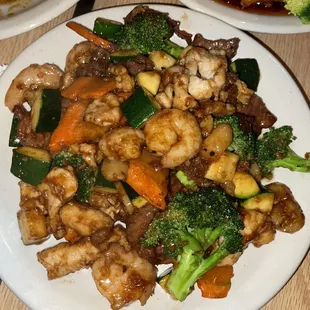 Three Ingredient Taste, lots of meat and I loved this item from their House Specials list.