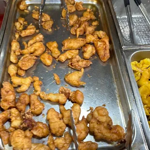 Very well done and overcooked sweet and sour chicken. How can you get this wrong?? It&apos;s the easiest Chinese order ever.