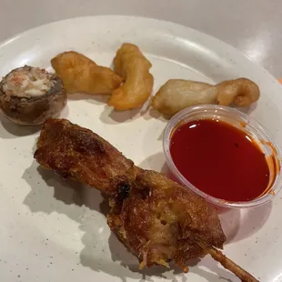 chicken skewers with dipping sauce