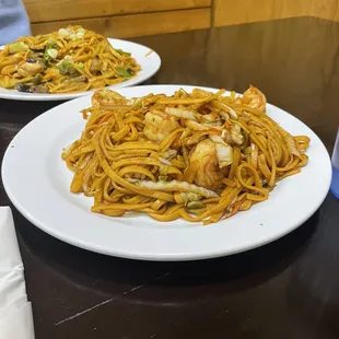 N1. Lo Mein shrimp