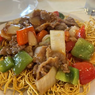 Tomato Beef Chow Mein