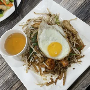 48. Lort Cha with beef or chicken