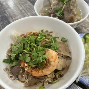 #21 phnom penh dry noodle with big bone