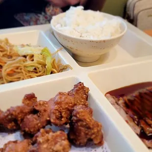 chicken wings and fried chicken, food