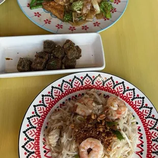 Drunken Noodles, Crispy Chive Dumpling, House Pad Thai