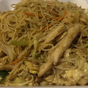 Singapore Rice Noodle chicken