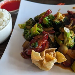 Dinner size Cha Sui BBQ Pork Broccoli $12.95 Pork dried out and chewy, broccoli but tough but good flavor 2-2-24