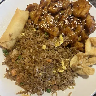 17. Sesame Chicken Dinner Combination