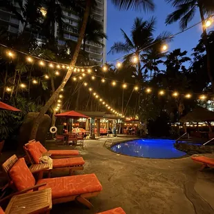 Bamboo Waikiki Hotel