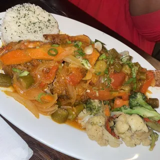 #8C Brown Stew Snapper