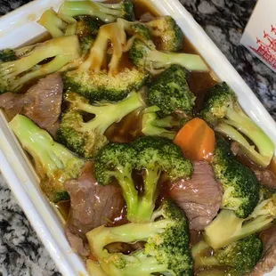 Beef with broccoli