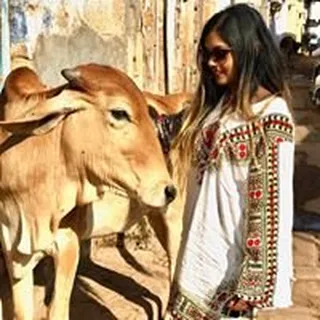 Diya J.