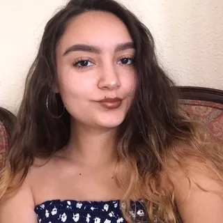 Adela G.