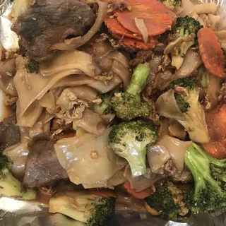 Phad Kee Mao Beef