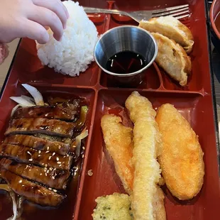 Kid&apos;s Dinner: beef teriyaki bento box