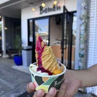 Uncle mango&apos;s