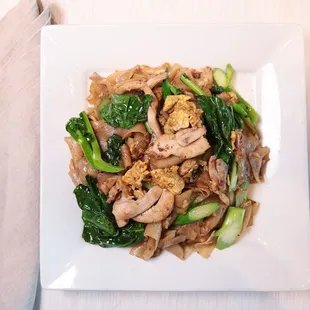 Pad Se Ew Chicken