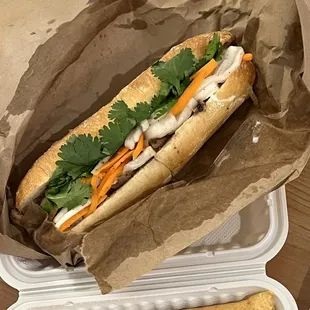 Bahn mi grilled pork