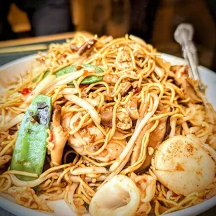 Belacan seafood fried noodle