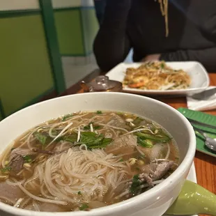Banana leaf special and pad Thai
