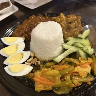 Banana Leaf Nasi Lemak