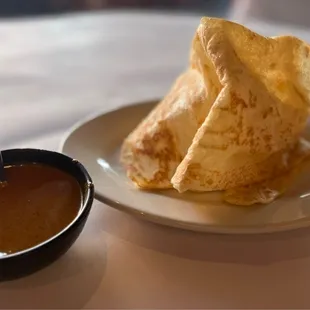 Roti Prata with Curry Sauce