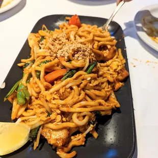 Seafood curry laksa mee