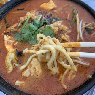 Chicken Curry Laksa Mee