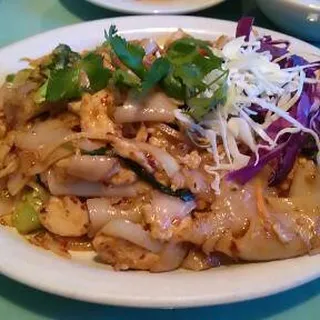 Basil Noodle (Pad Kee Mow)
