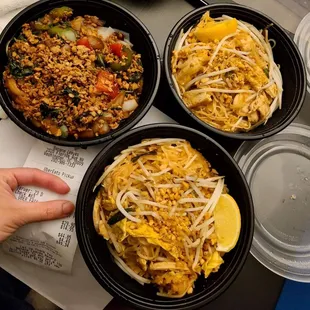 Chicken pad thai and drunken noodle