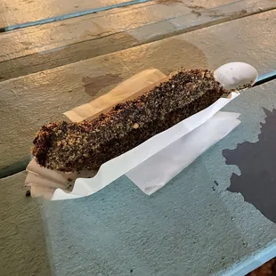 Cookie Crumble Banana (chocolate dip)