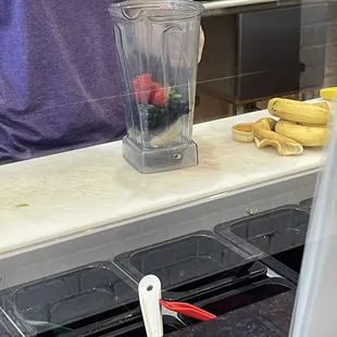 I was impressed by how fresh the fruit looked - no heavy syrup blends.