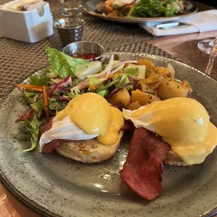 Eggs Benedict