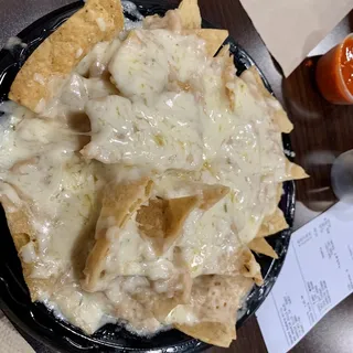 Chips with Cheese and Beans