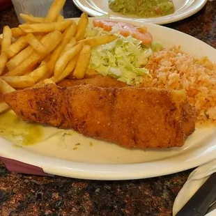 Pechuga de pollo, arroz y ensalada!