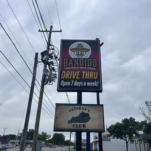 a sign for bandido taqueria