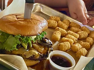 Crickets Bar and Grille