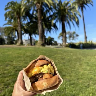 Breakfast sandwich