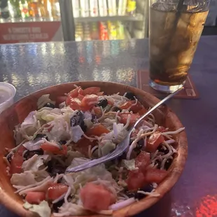 Side salad with toppings, pint of Bacardi/diet