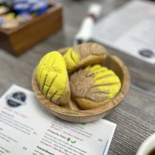 Mini conchas - complimentary to the table