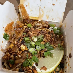 Extra Spicy Chicken Pad Thai (2/5)