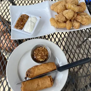 Veggie egg roll and fried cheese curds
