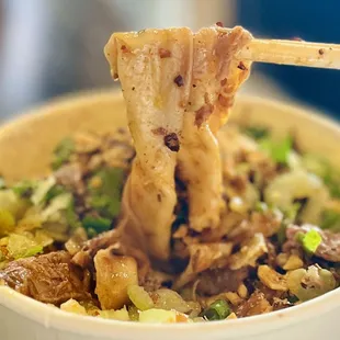 Szechuan garlic dry noodles