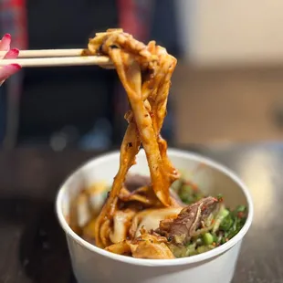 Szechuan garlic dry noodles