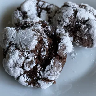 Chocolate Crinkle Cookies