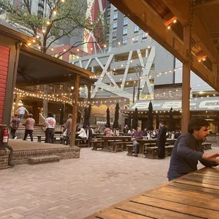 Such a great outside area!