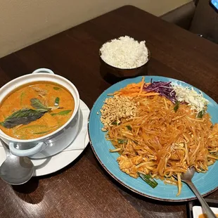 Red curry and Pad Thai noodles with chicken