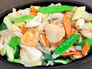 Gold Chopsticks Restaurant