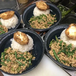 Ground BF KraPow Over Rice